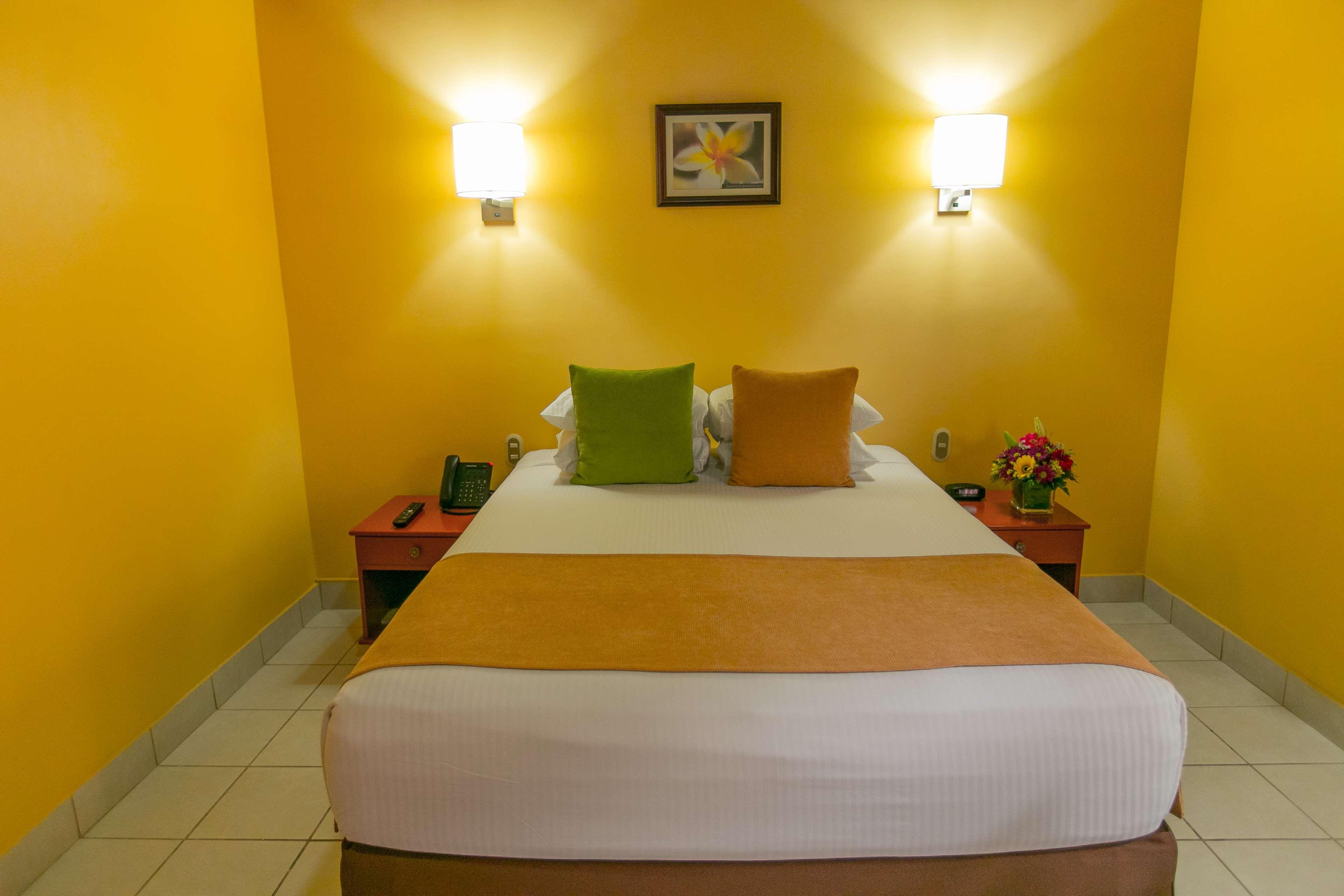 Best Western Las Mercedes Airport Managua Exterior photo