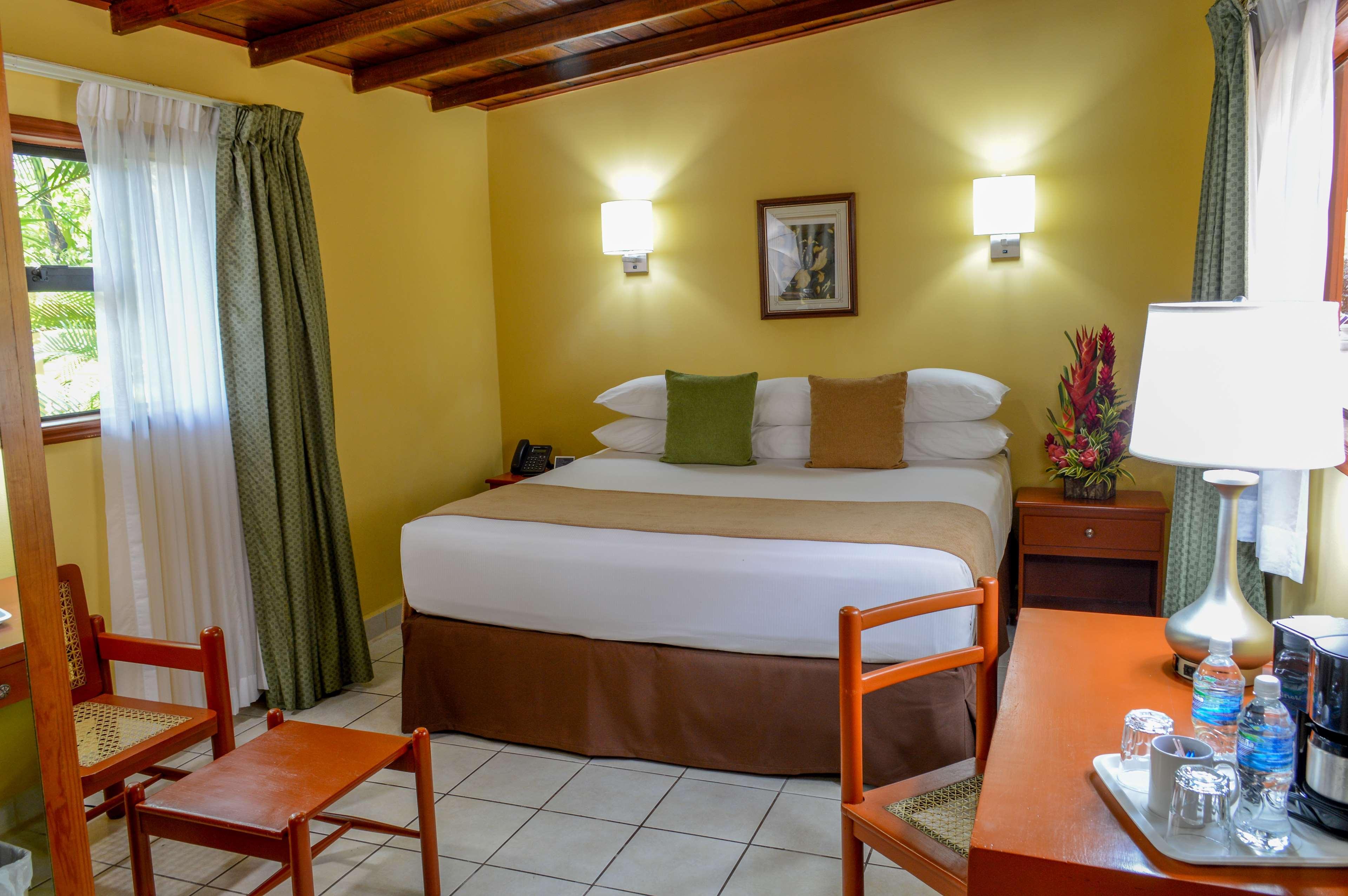 Best Western Las Mercedes Airport Managua Exterior photo