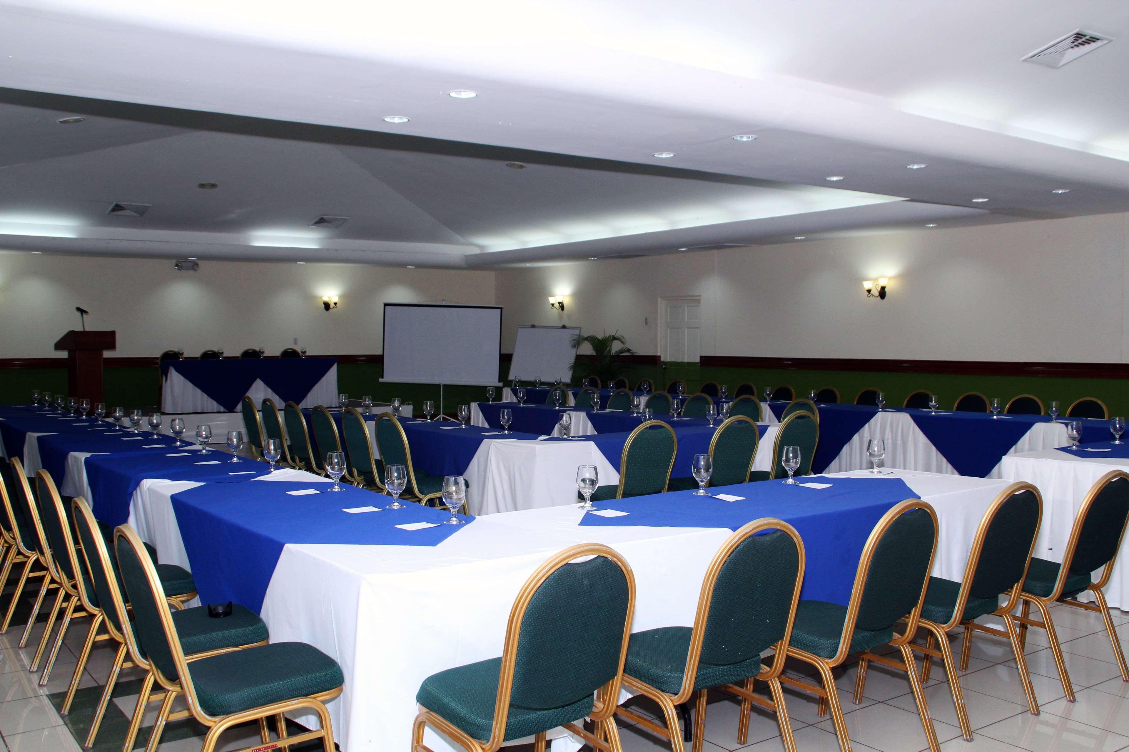 Best Western Las Mercedes Airport Managua Exterior photo
