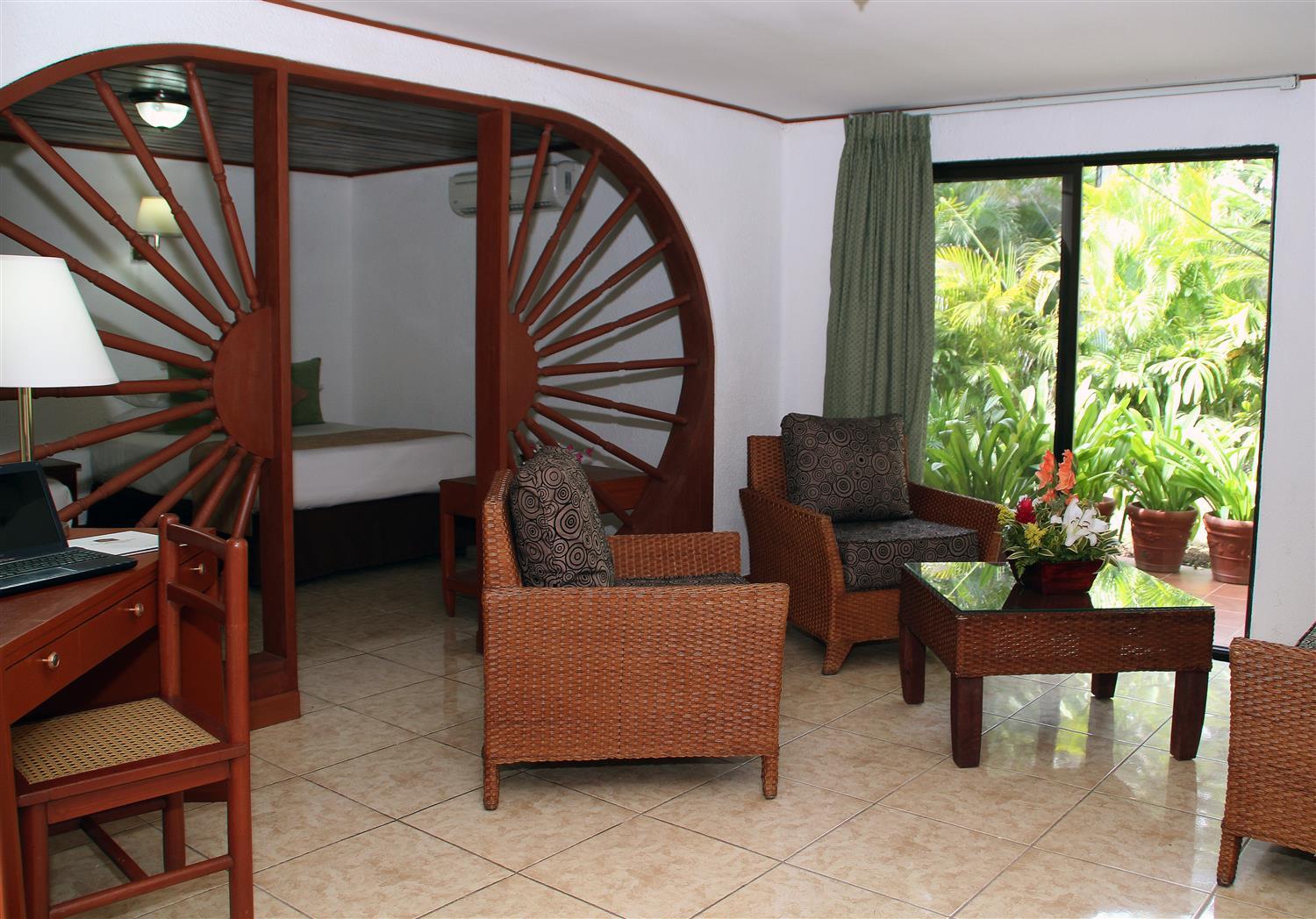 Best Western Las Mercedes Airport Managua Exterior photo