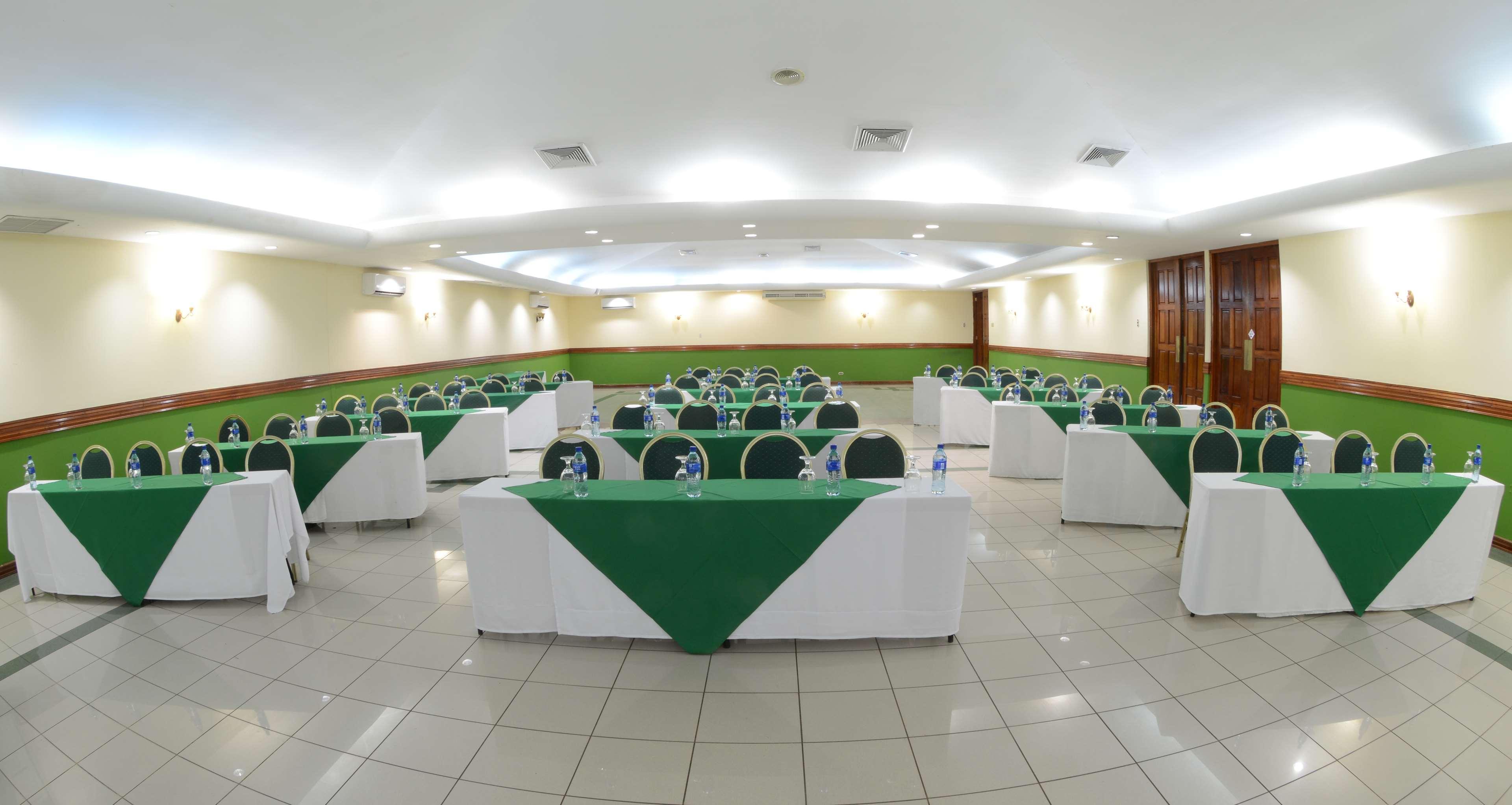 Best Western Las Mercedes Airport Managua Exterior photo