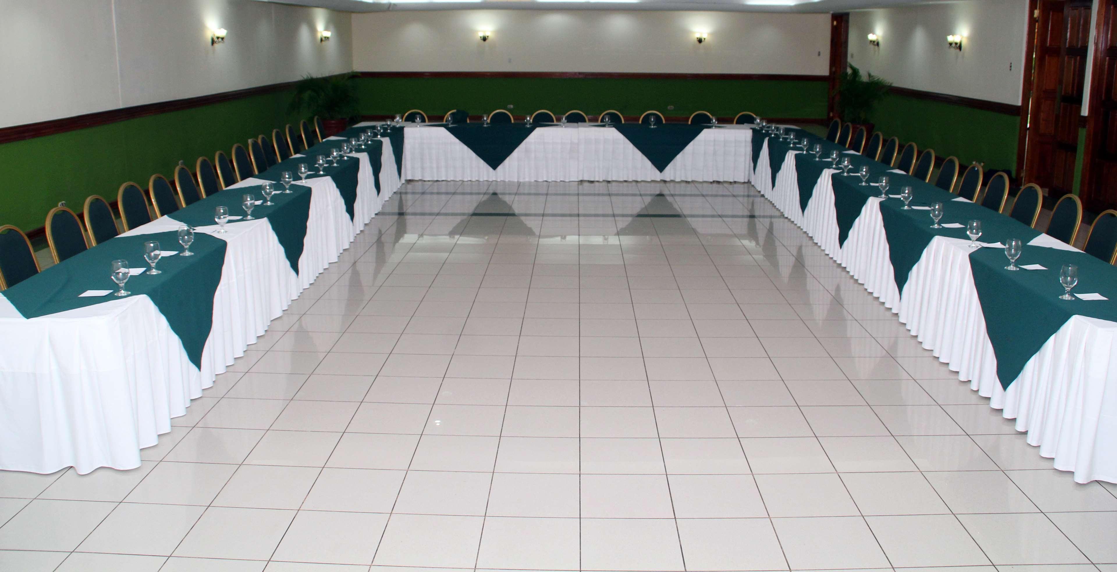 Best Western Las Mercedes Airport Managua Exterior photo